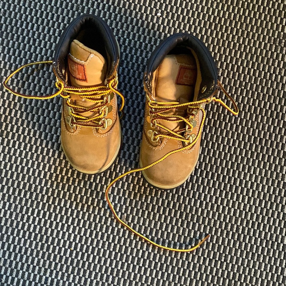 Kids boots 9c
